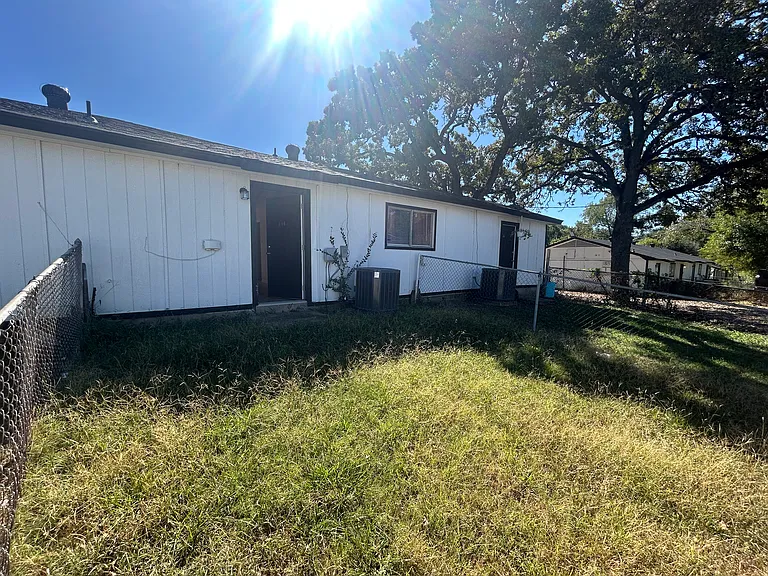 Sunny Terrace Seagoville — Photo 19