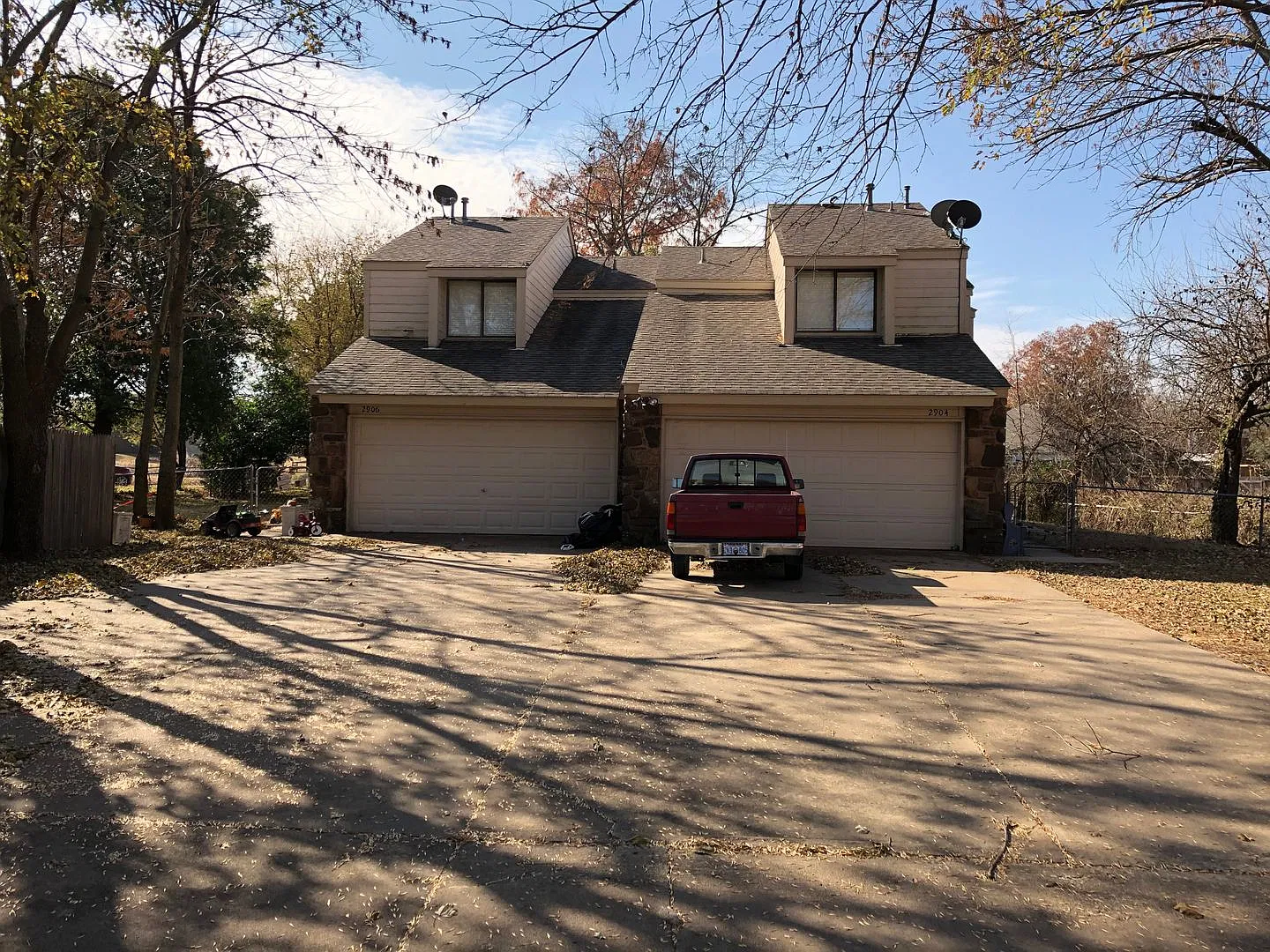 2904 South Juniper Ave — Photo 1