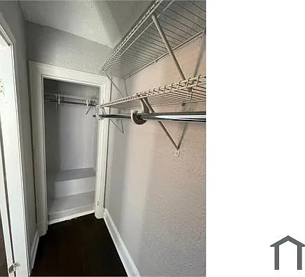 101 S Kossuth St — Photo 36