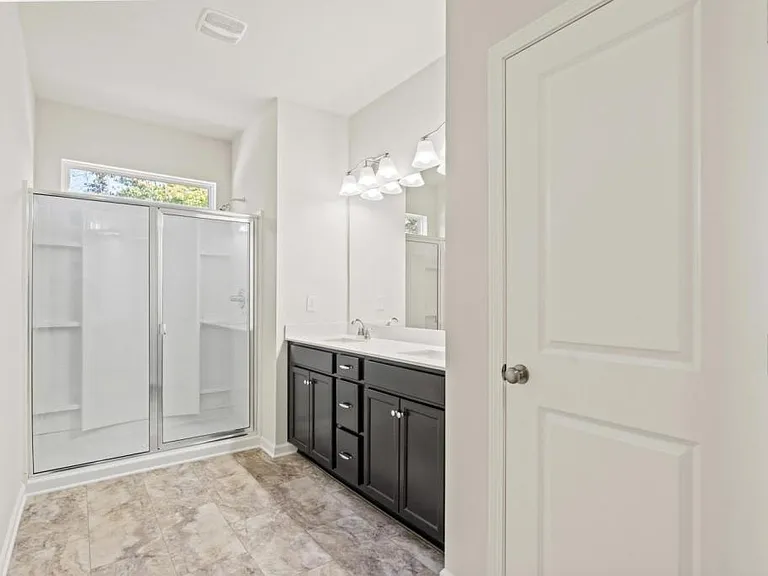 223 Emmett Dr — Photo 28