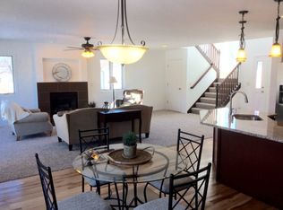 N85W18454 Lawrence Ave, Menomonee Falls, WI 53051