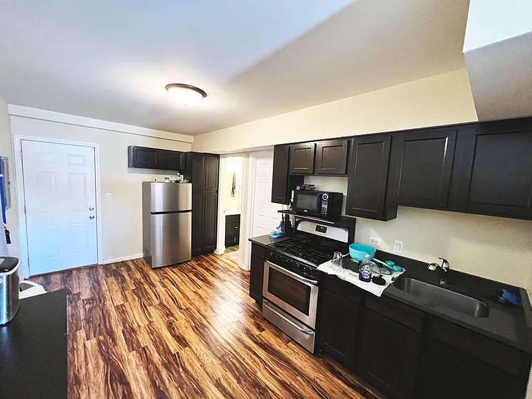 3534 S Parnell — Photo 4
