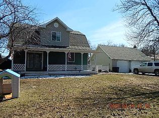 317 W 1st St, Kimball, SD 57355