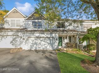 124 Spring Ct N, Carpentersville, IL 60110