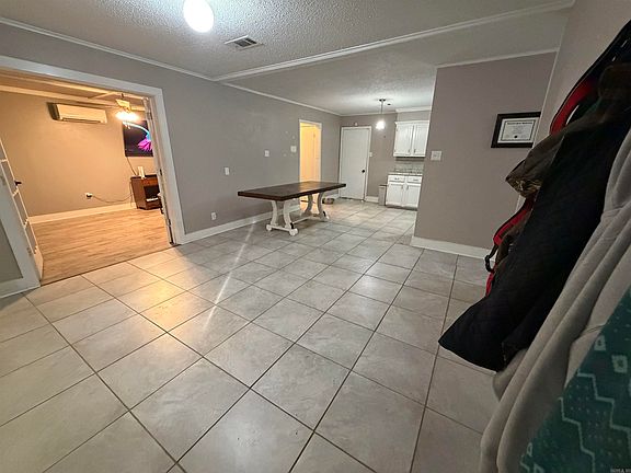 3rd image of 18 Paige Ave