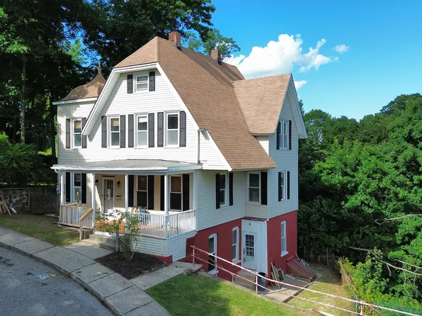 74 Summer St, Norwich, CT 06360