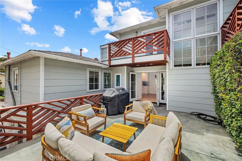 4 bed, 2488 sqft, $9,000 — Photo 3