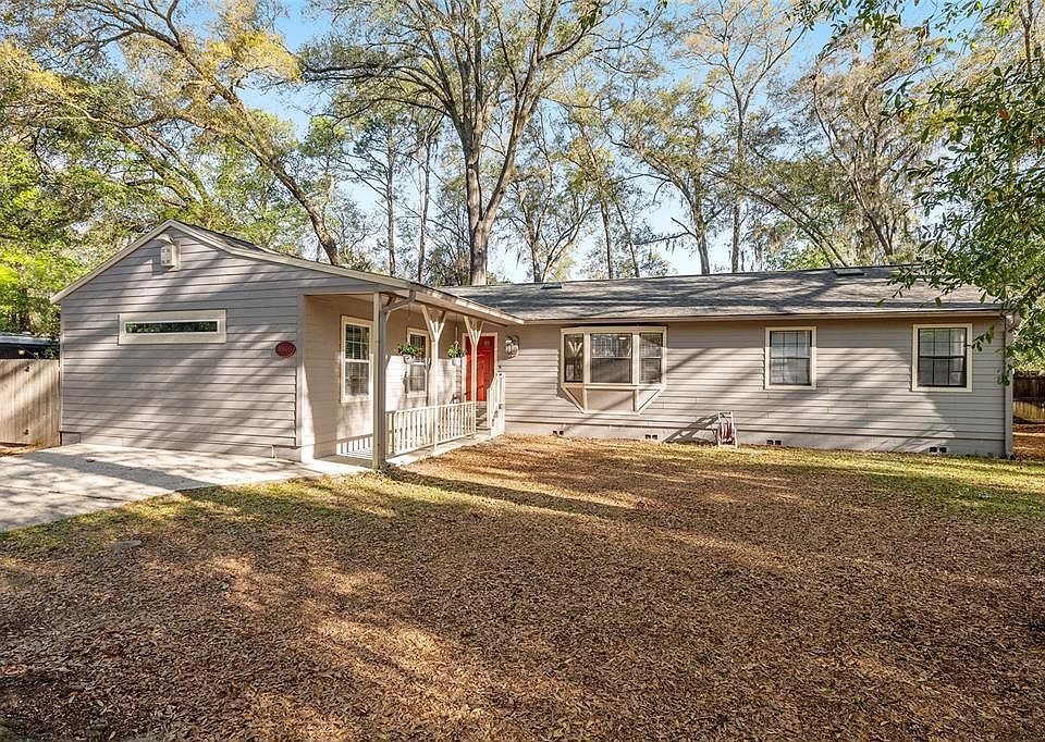 1st image of 3920 SW 1st Ave