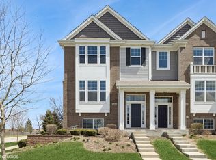 1484 N Charles Ave, Naperville, IL 60563