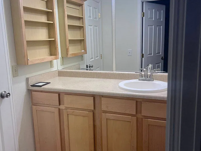 801 Castello Ave #801 — Photo 8