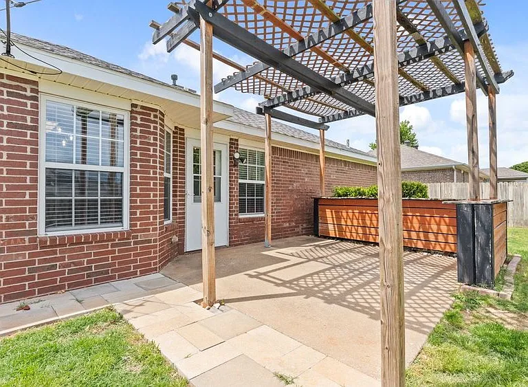 440 N Brookfield Dr — Photo 14
