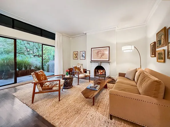444 W 23rd St #C, New York, NY 10011