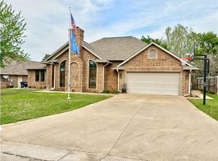 307 Matt St, Shawnee, OK 74801