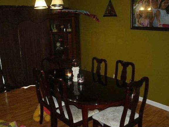2nd image of 1094 Park Forest Ct