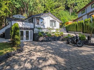 3870 Emerald Dr, North Vancouver, BC V7R 3B8