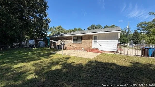 3 bed, 1.5 bath, 1512 sqft, $1,495 — Photo 2