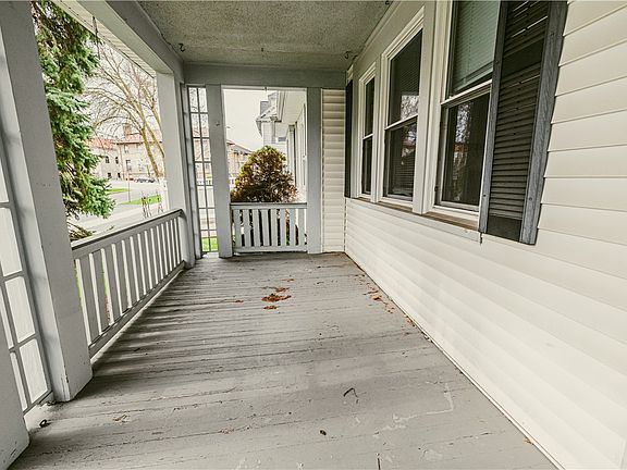 2nd image of 297-303 Dartmouth St
