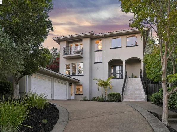 1028 Aquarius Way, Oakland, CA 94611