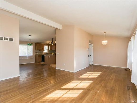 Living Room/Dining Room