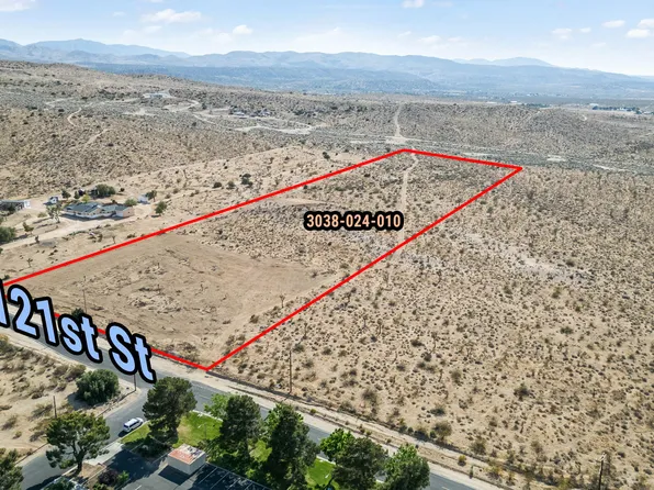 1 121st St E, Pearblossom, CA 93553