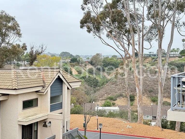 3745C Balboa Ter — Photo 6