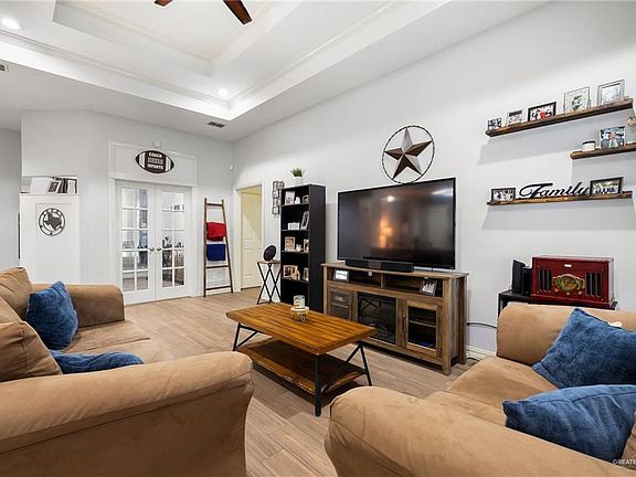 4th image of 1710 Harvest St