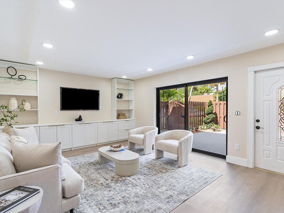 1st image of 825 Center Street #49d