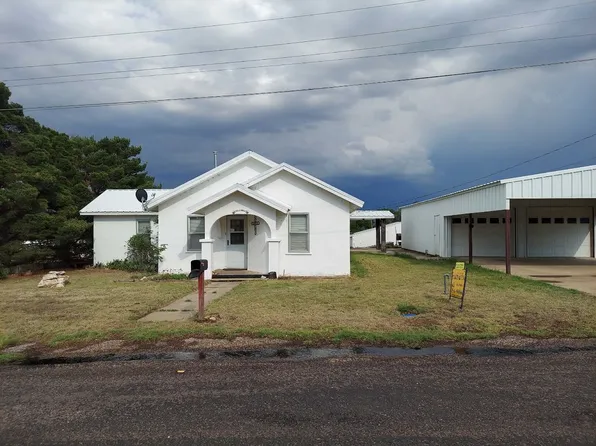 520 Orpe St, Clarendon, TX 79226