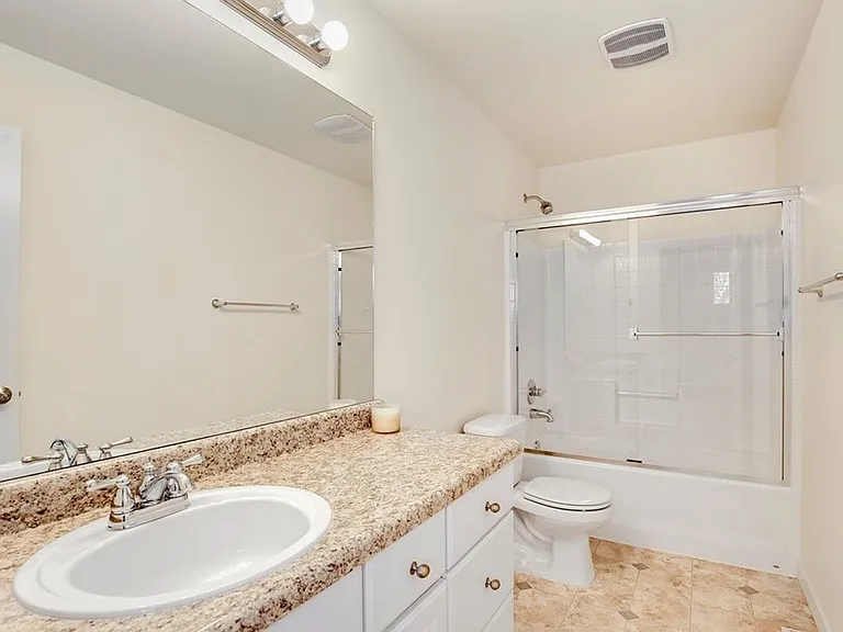 8824 Swenson Ave SE — Photo 13