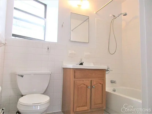 Rented by City Connections Realty | media 28