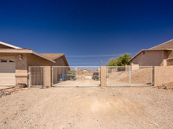 3rd image of 2055 Mimosa Dr
