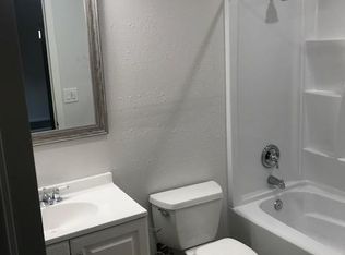 1828 Country Ln #1, Escondido, CA 92025