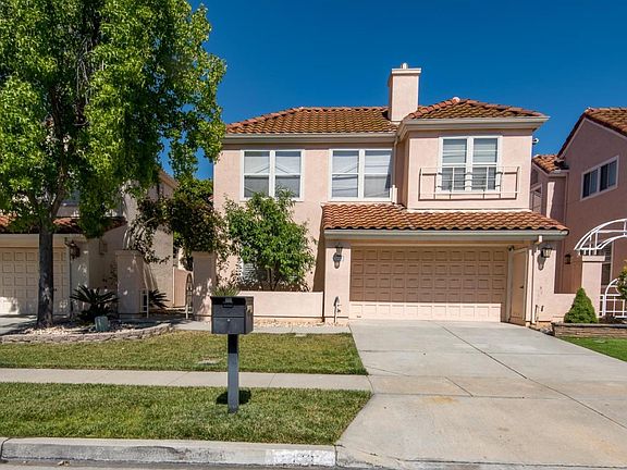 2nd image of 2972 Calle De Las Flores