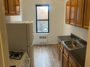 8920 55th Ave APT 4T, Flushing, NY 11373