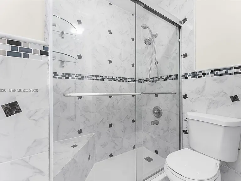 12622 SW 211th Ter — Photo 22