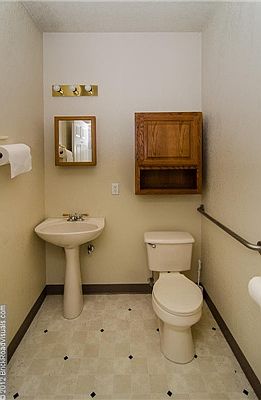 5th image of 620 E Henri De Tonti Blvd
