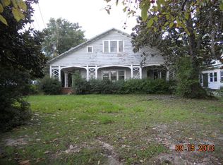 203 5th Ave SW, Moultrie, GA 31768