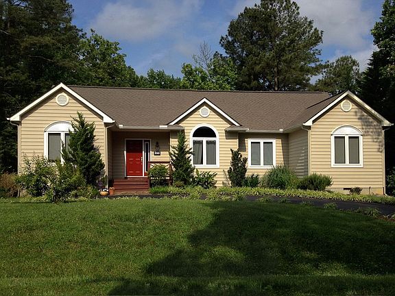 Front elevation view.