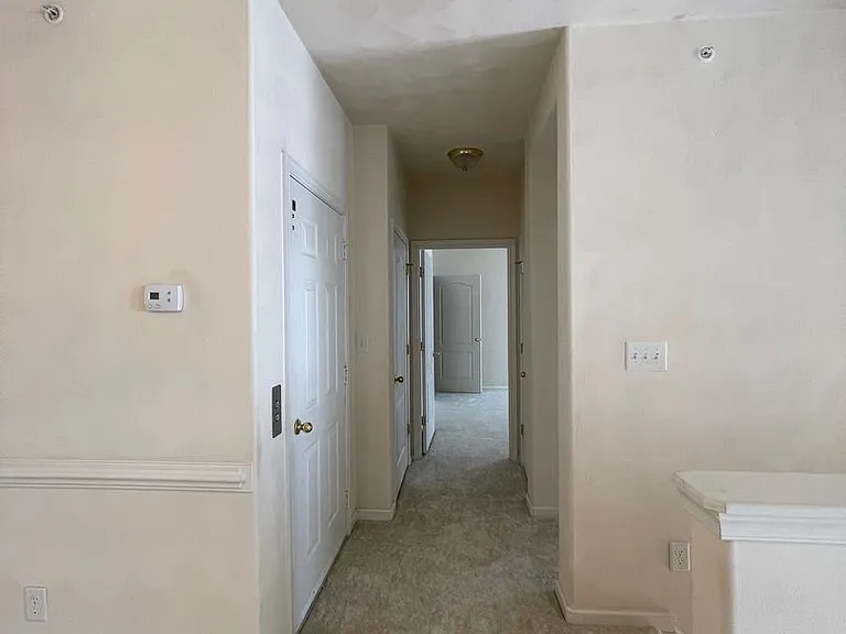 2820 Majestic Oak Ct — Photo 13