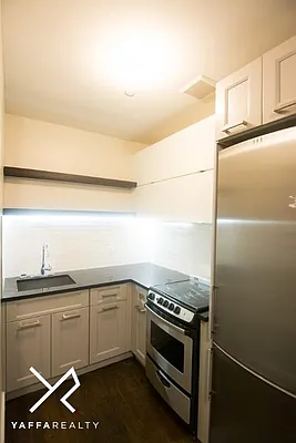 Rented by Yaffa Realty LLC | media 3