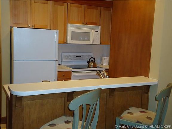 4th image of 3720 Sundial Ct #B411