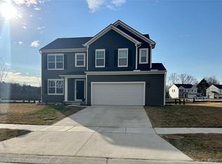 54407 Heron Cir, Chesterfield, MI 48047