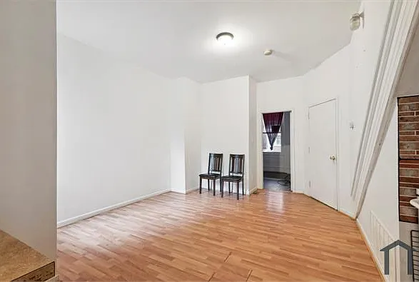 4035 Green St #1 — Photo 9