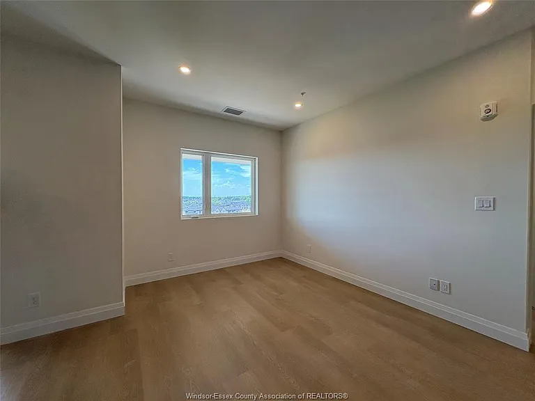 4400 Laurier Pkwy #530 — Photo 23