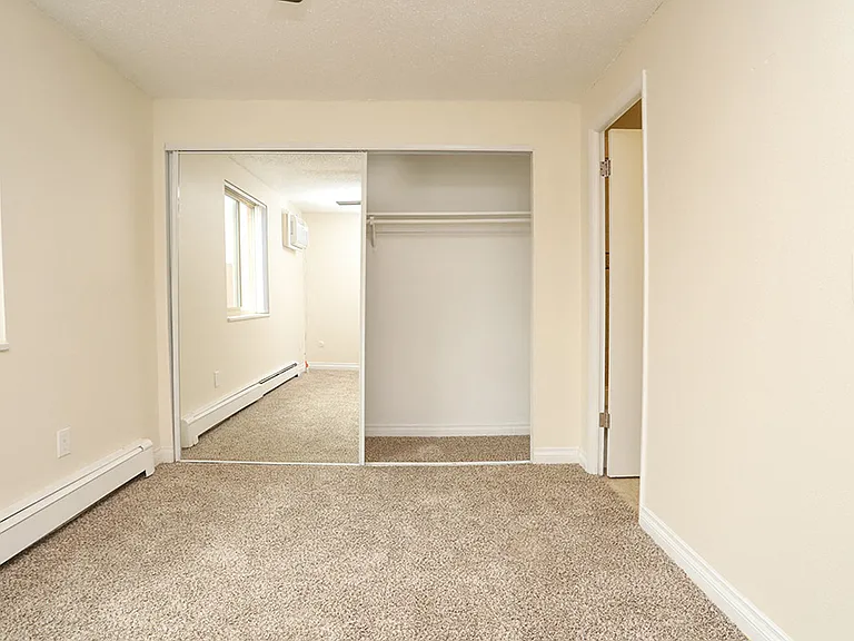 222 Logan — Photo 62