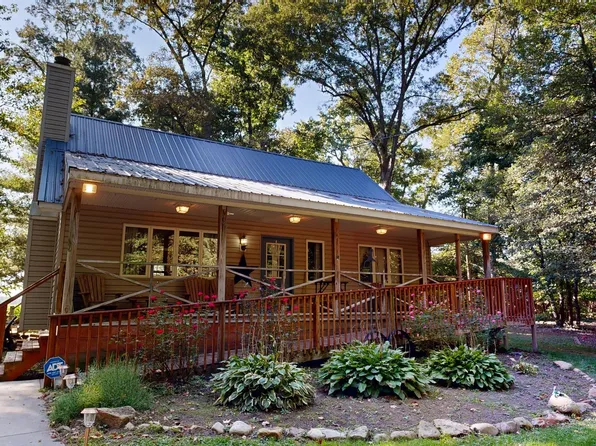 1877 Jump School House Rd, Felton, DE 19943