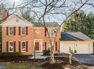 2 Silverfield Ct, Gaithersburg, MD 20886