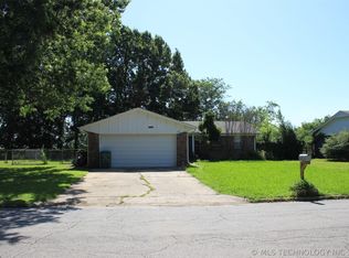225 C St NE, Inola, OK 74036