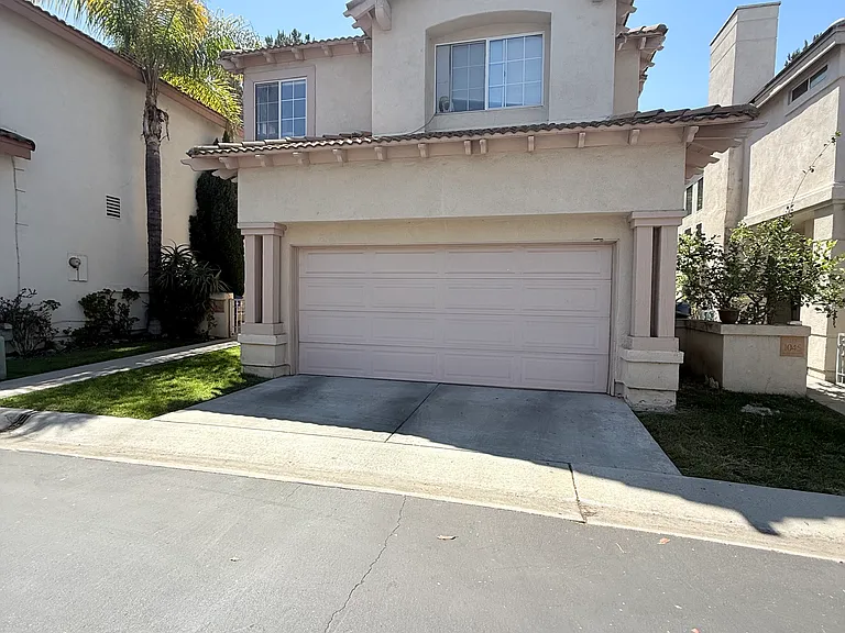 1047 Laguna Seca Loop — Photo 4