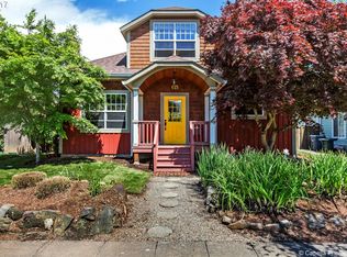 615 SE Walnut St, Hillsboro, OR 97123